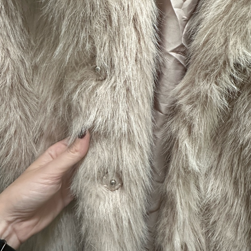 Women's Simply Vera Vera Wang Cropped Faux-Fur
Coat - Picture 6 of 7
